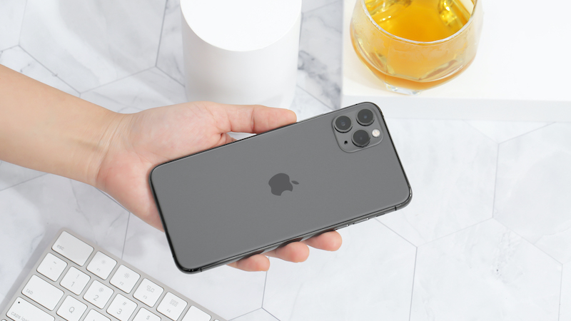 iPhone 11 Pro Max 99% iPhone 11 Pro Max 99%